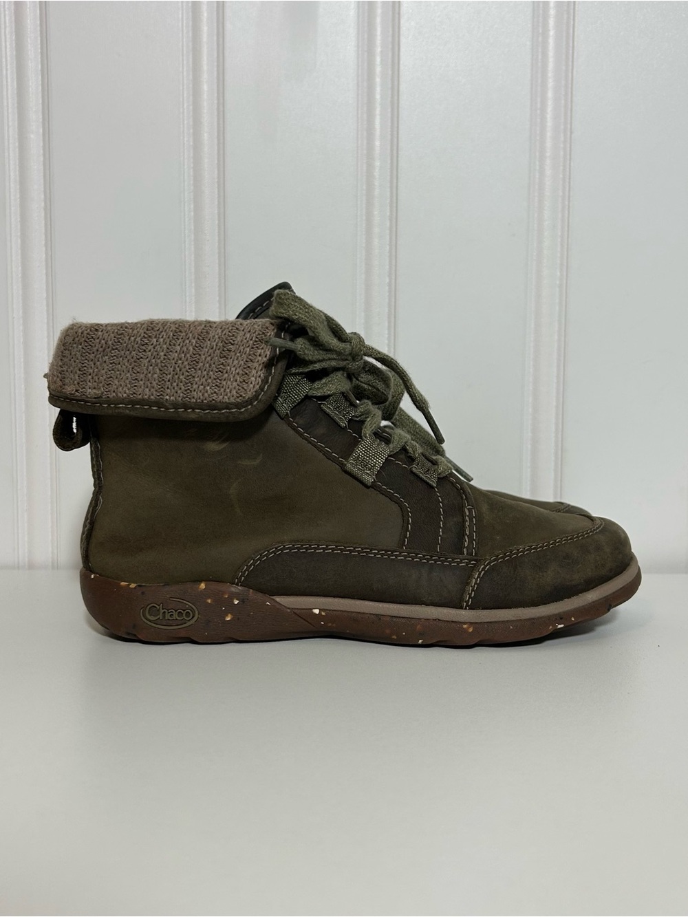 Chaco Barbary ivy Women's Olive Fold-Over Lace-Up Ankle Bootie